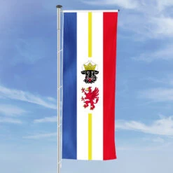 Hochformats Fahne Mecklenburg-Vorp. Mit Wappen -Bester Flaggen Geschäft hochformats fahne mecklenburg vorp mit wappen2